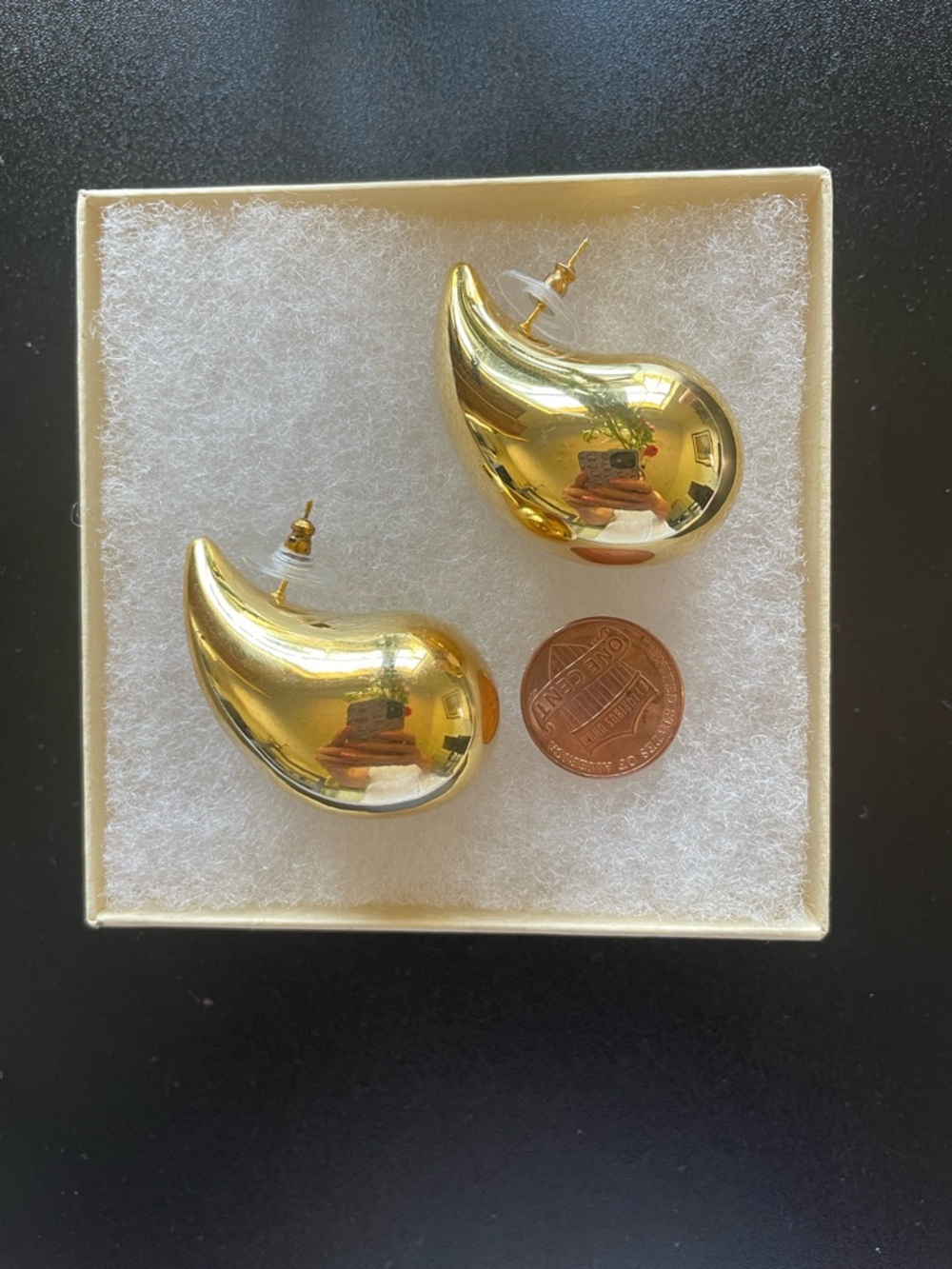 925 sterling in Gold tone Chunky Teardrop Sculptural Earrings 25 grams
